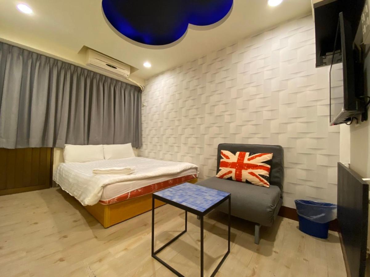 Апартаменты 逢甲nu House Тайчжун Экстерьер фото